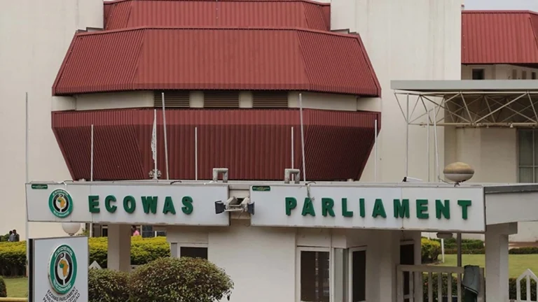 ecowas-nijerdeki-darbe-gundemiyle-ikinci-kez-toplandi-1GQJ