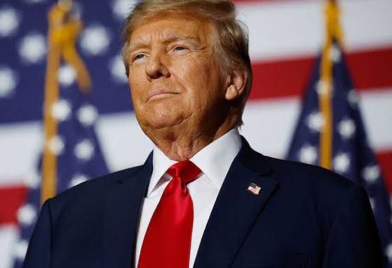 tramp-maduro-və-həyat-yoldasinin-abs-hərbi-gəmisində-nyu-yorka-aparildigini-aciqlayib  