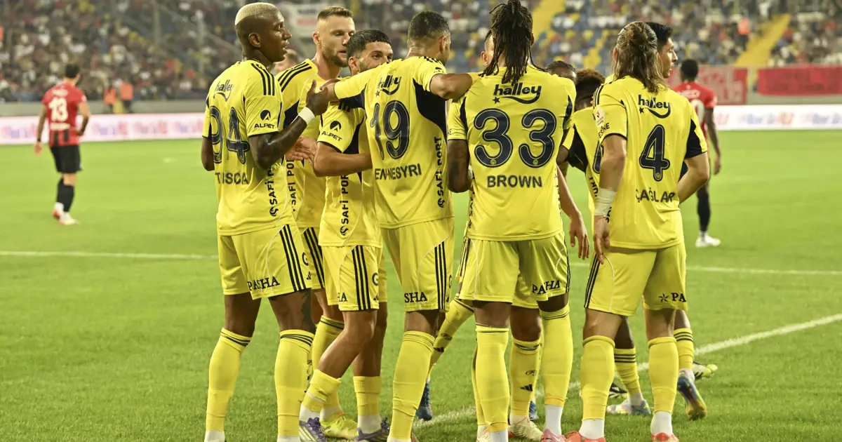 iki-dunya-nəhəngi-fənərbaxcanin-mubahisəli-ulduzu-ucun-transfer-savasindadir.-5-plus-20-milyon-avro