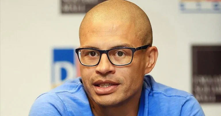 alex-de-souza-ugursuz-oldu-və-isdən-qovuldu-məsqci-olmaq-futbol-karyerasi-kimi-deyil.