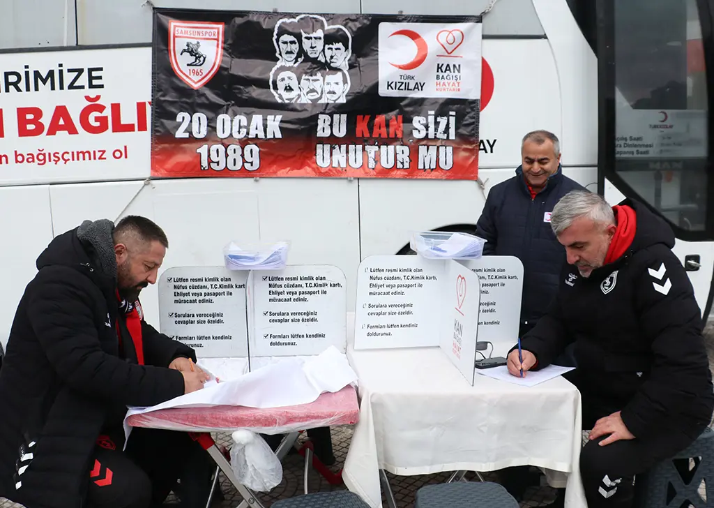 samsunspor-komandasinin-yasadigi-qəzanin-37-ci-il-donumundə-qan-qrant-kampaniyasi