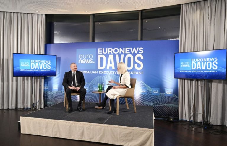 prezident-ilham-eliyev-davosda-“euronews”-televiziyasina-musahibə-verib