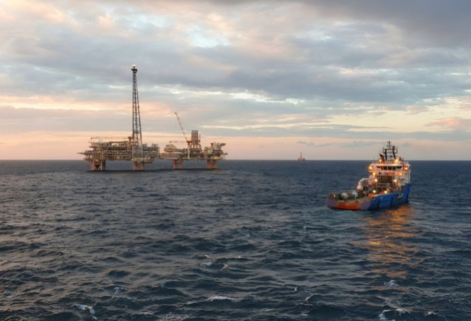 azərbaycan-nefti-bahalasib  