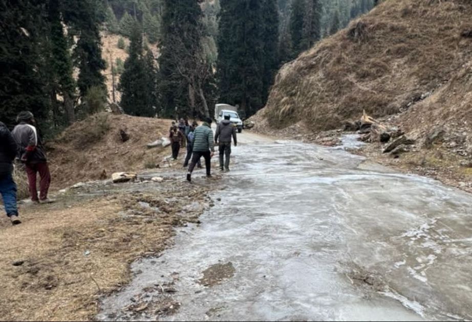 kəsmirdə-hərbi-avtomobil-dərəyə-asib:-10-əsgər-həlak-olub