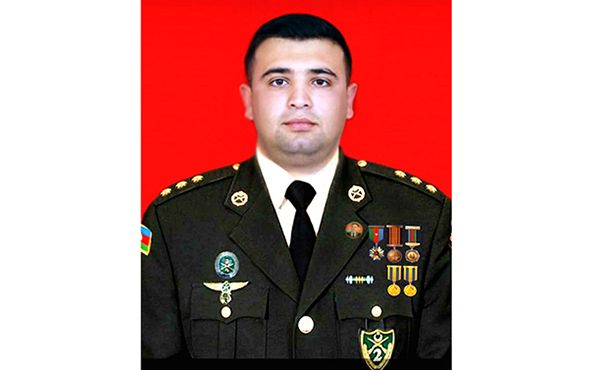 adini-vətənin-azadliq-tarixinə-yazdi