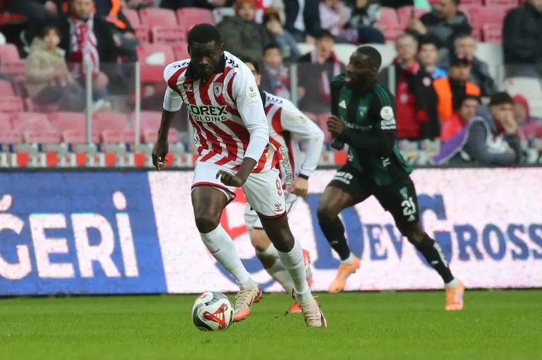 samsunspor-kocaelispor-matcinda-qol-vurulmadi:-2,5-ayliq-həsrət-davam-etdi