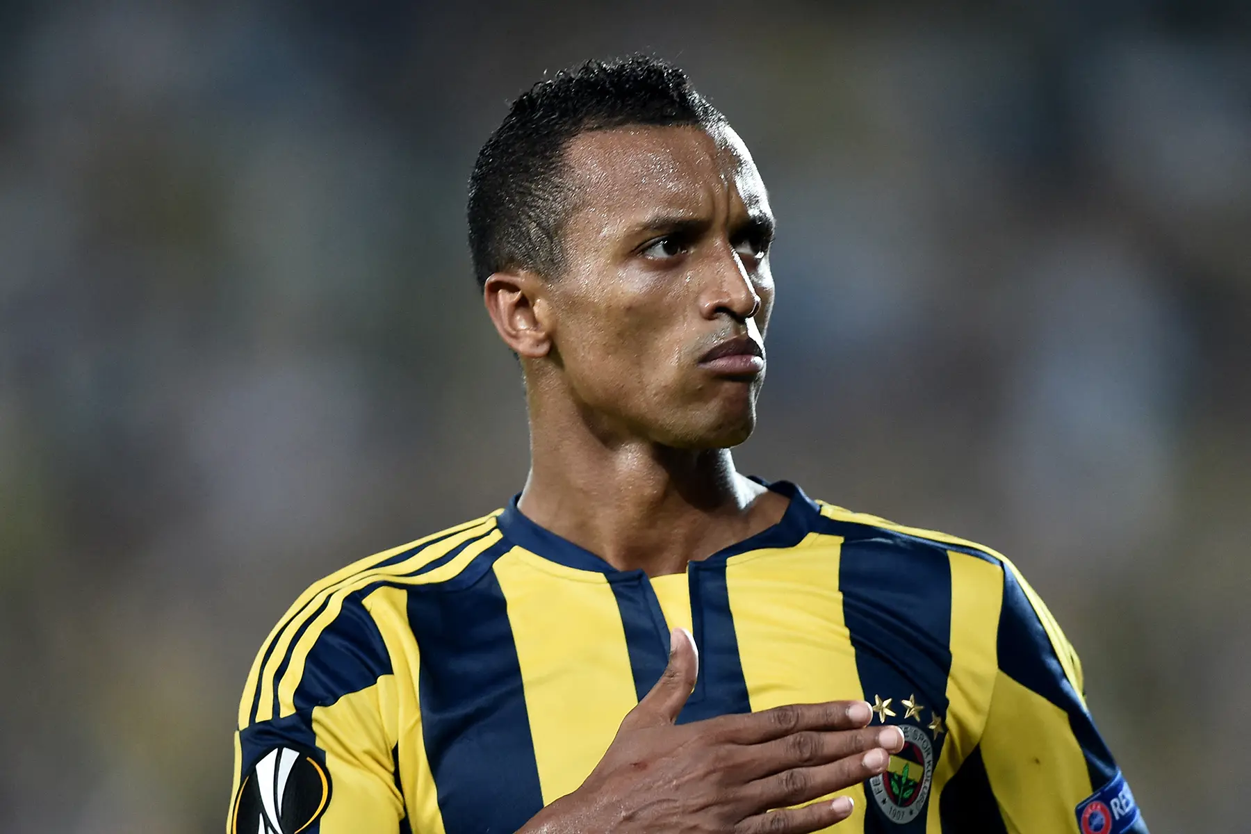 1-il-əvvəl-“futbolu-buraxdim”-deyən-nanidən-surpriz-transfer:-yeni-komandasini-aciqladi