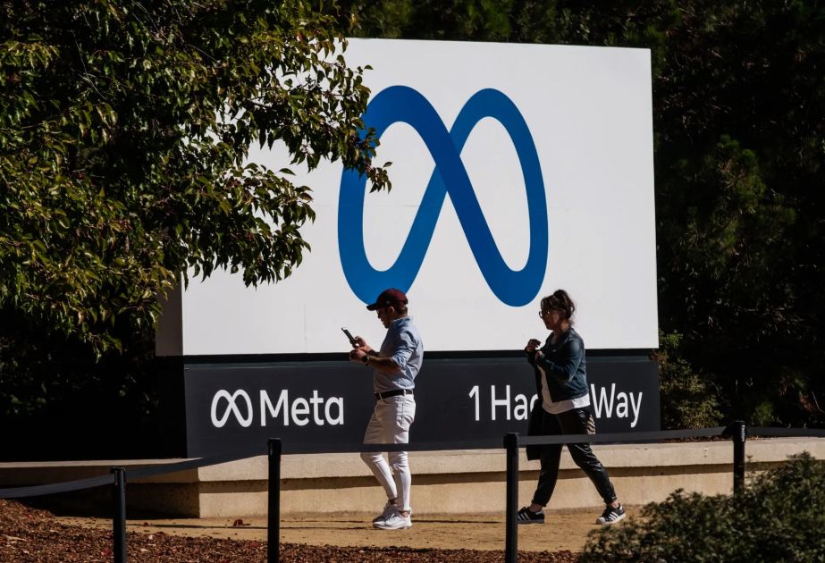 “meta”,-“tiktok”-və-“youtube”-gənclər-arasinda-asililiq-yaratmaqda-ittiham-olunur  