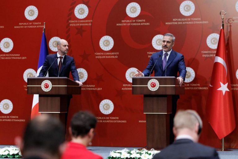 fransanin-xarici-islər-naziri:-paris-cənubi-qafqazda-munasibətlərin-normallasmasi-səylərini-dəstəkləyir  