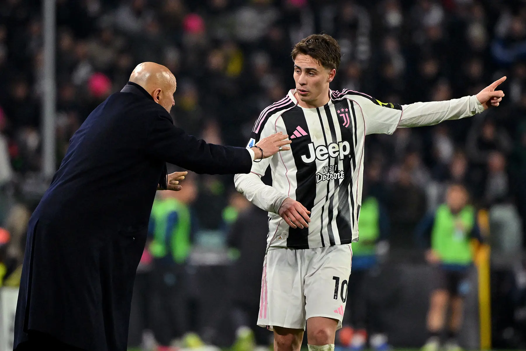 “yuventus”un-taleyi-kənan-yildizin-əlindədir:-bu,-klubda-bir-dovru-bitirə-bilər