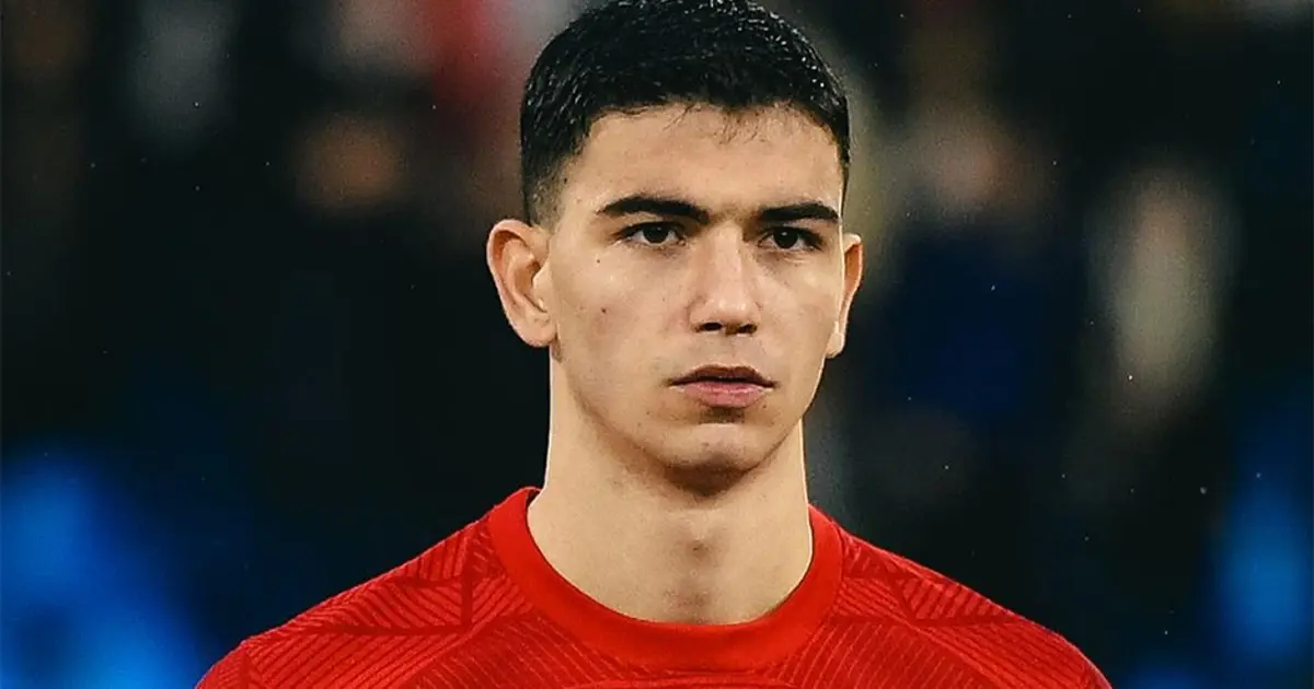 “besiktas”-milli-futbolcunun-transferini-rəsmən-aciqlayib